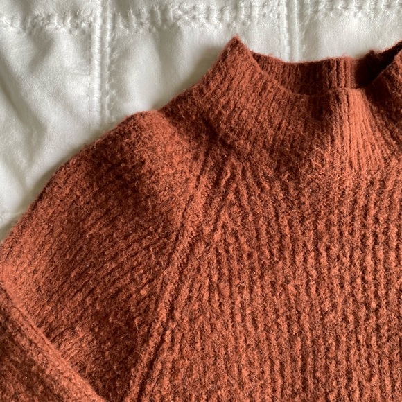 Burnt orange mockneck - Picture 2 of 2